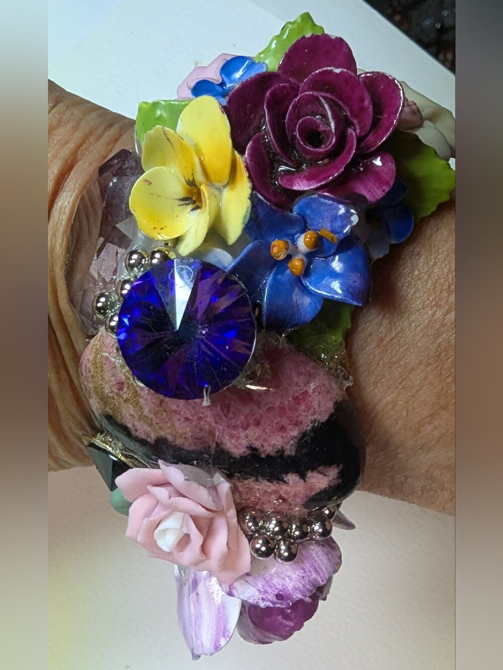 Wendy Gell mult porcelain  flowers with Swarovski's tiny pearls rodentonite..